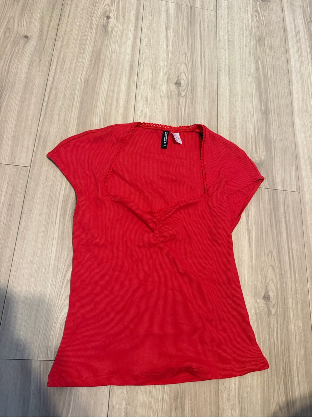 Divided Red Short-Sleeve Square Neck Tee